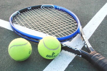 gear-up-for-adventure:-essential-equipment-for-tennis-and-winter-sports